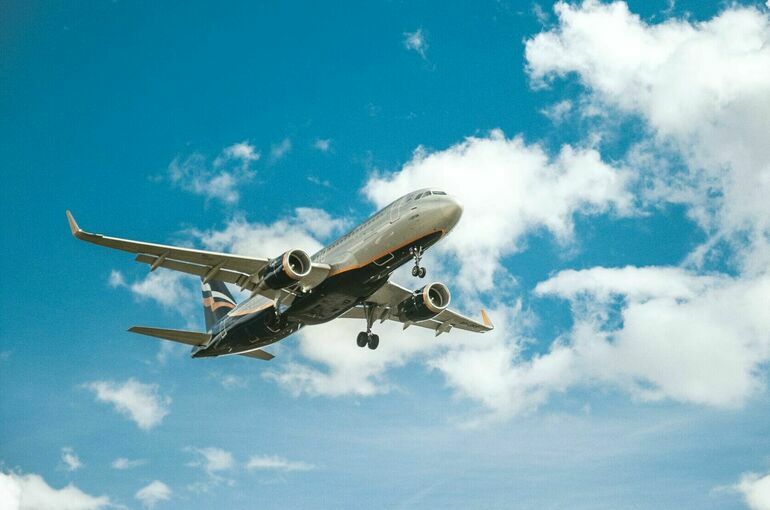 Delta Flight DL275 Diverted LAX